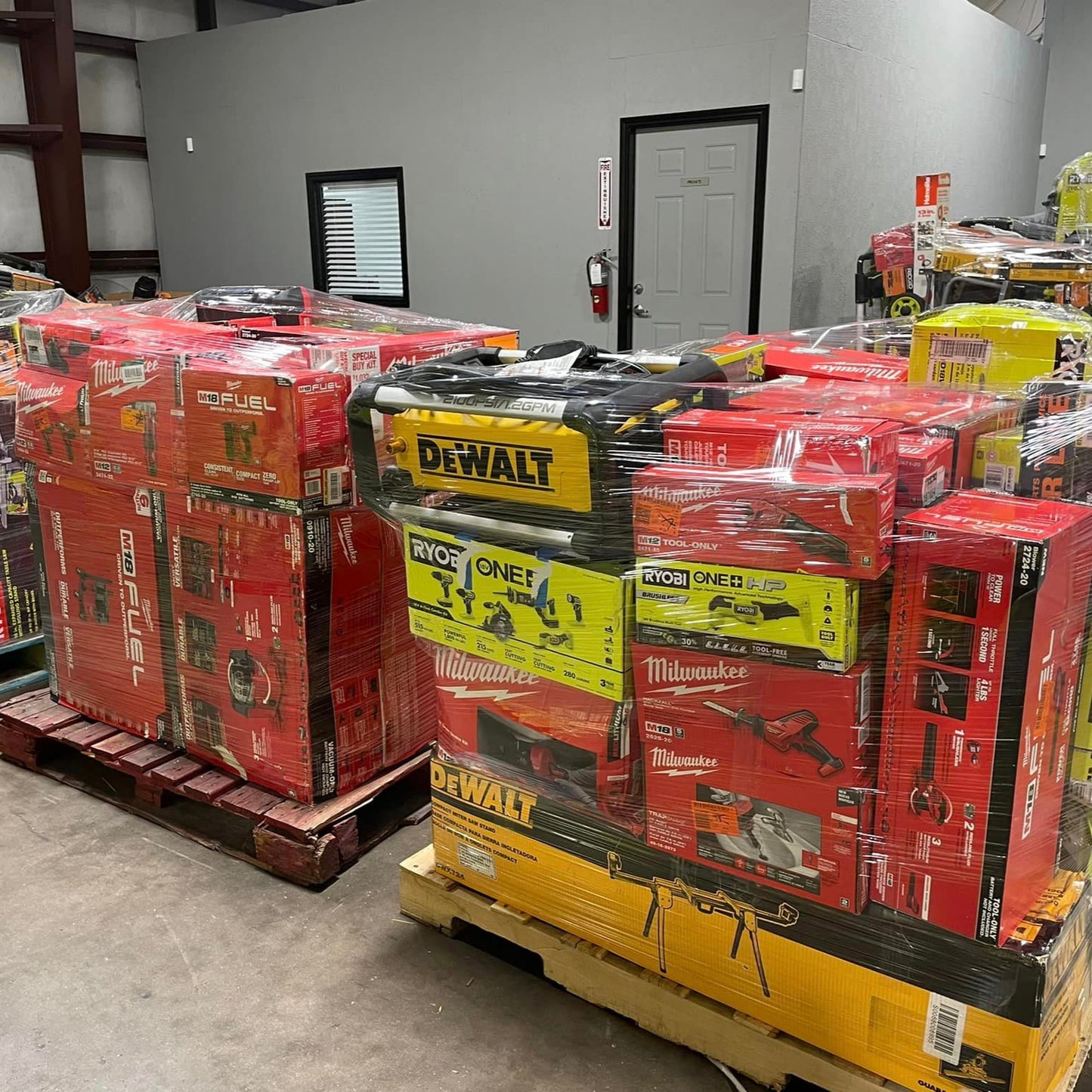 🌞Summer Sale is Heating Up!🏖️MIXED TOOLS PALLET – LOT ID: 251537 – Untested Customer Return
